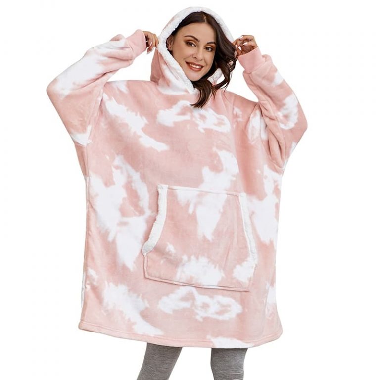 Cobertor de moletom com capuz de lã de pelúcia com mangas - rosa com nuvens